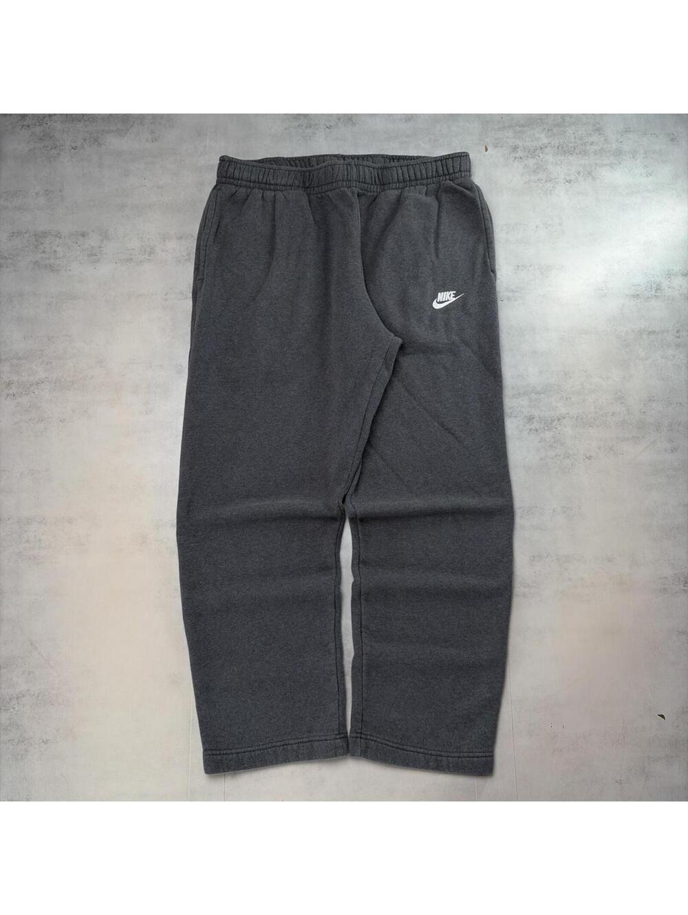 Y2K Grey Nike Baggy Skater Sweatpants